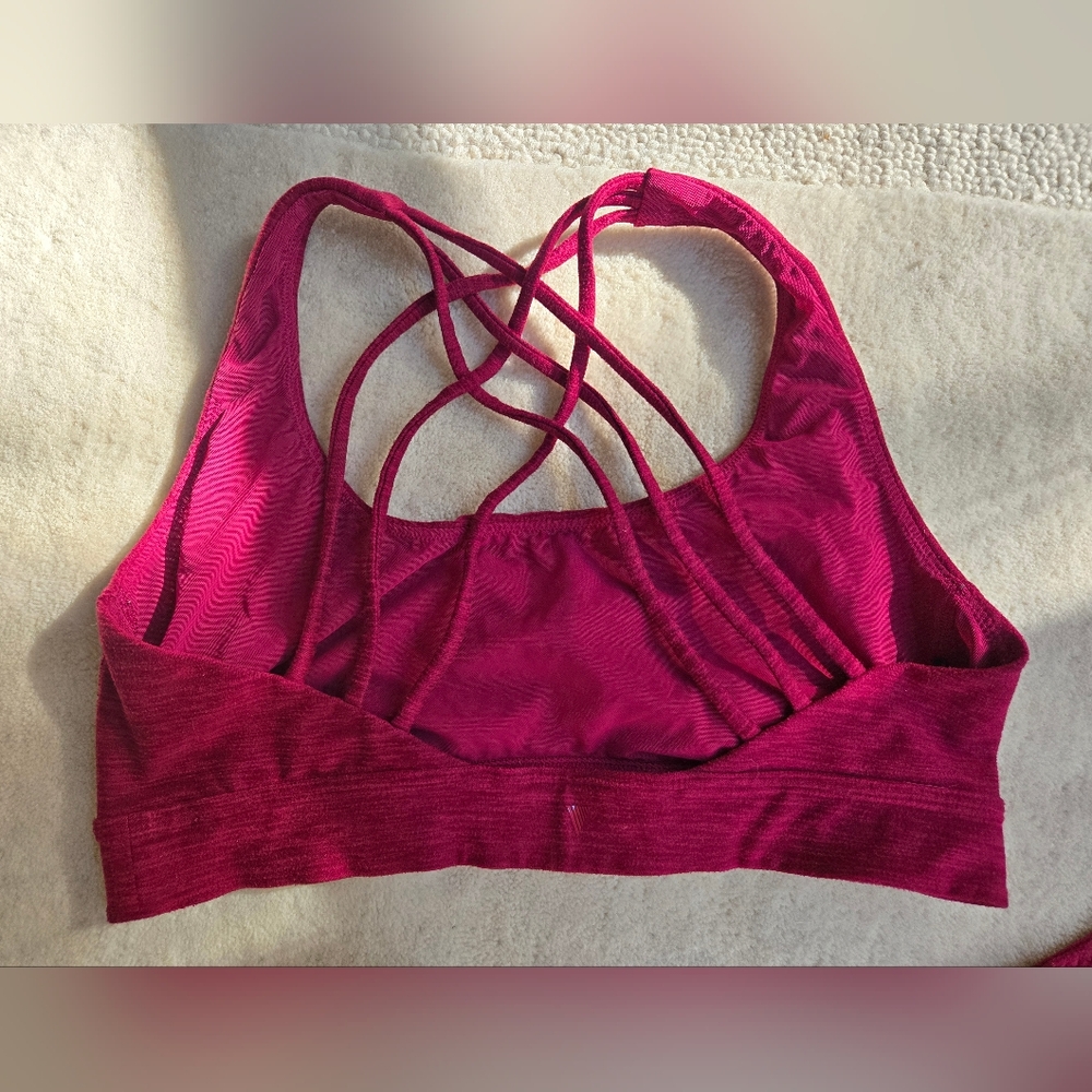 Victoria's Secret Magenta Sports Bra And Leggings Set Size Small/Med - Picture 5 of 7